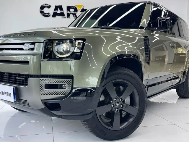 Land Rover Defender — Фото автомобиля 25