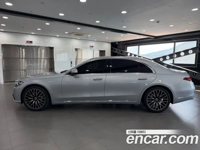 Mercedes-Benz S-Class — Фото автомобиля 8