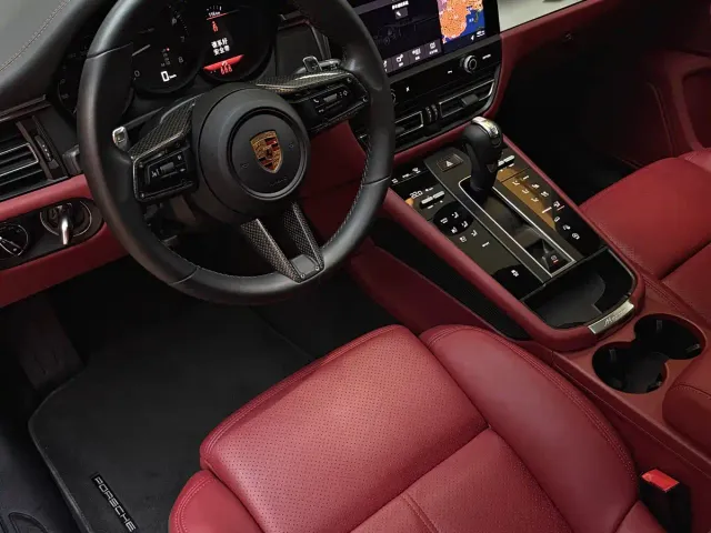 Porsche Macan — Фото автомобиля 7
