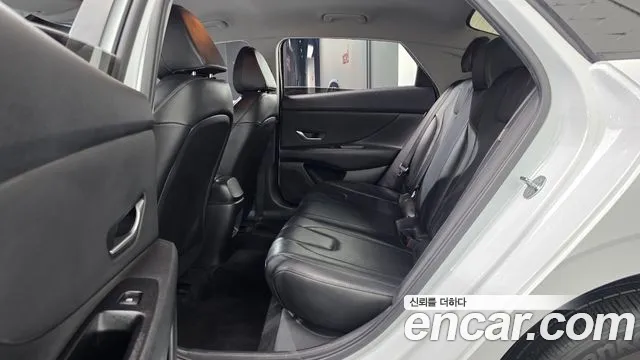 Hyundai Avante CN7 — Фото автомобиля 17
