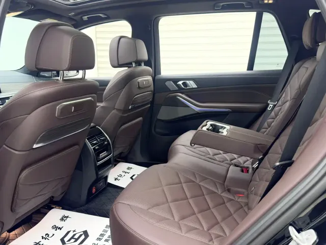 BMW X5 — Фото автомобиля 14