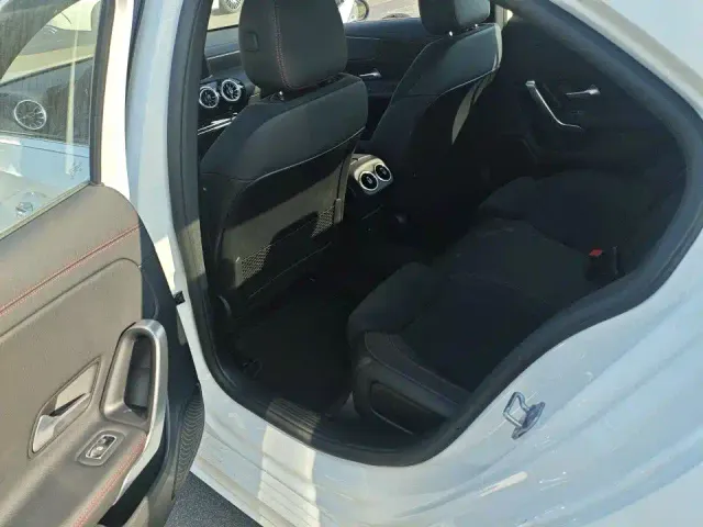 Mercedes-Benz A-Class — Фото автомобиля 4