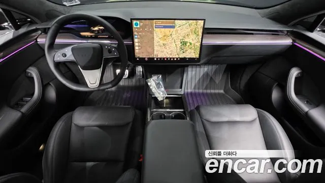 Tesla Model S — Фото автомобиля 7
