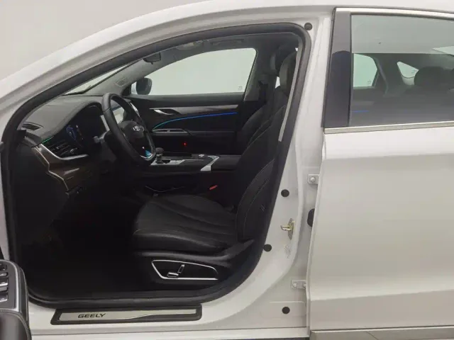 Geely Borui — Фото автомобиля 10
