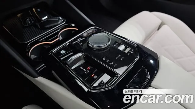 BMW 5-Series — Фото автомобиля 9