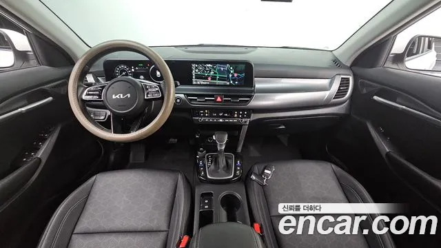 Kia Seltos Новый Seltos Бензин 2.0 2WD — Фото автомобиля 7