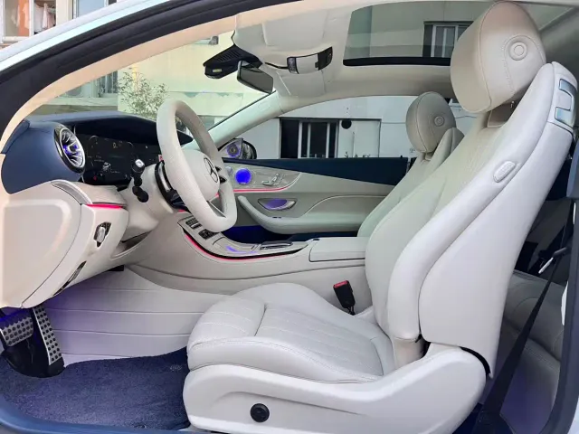 Mercedes-Benz E-Class — Фото автомобиля 9
