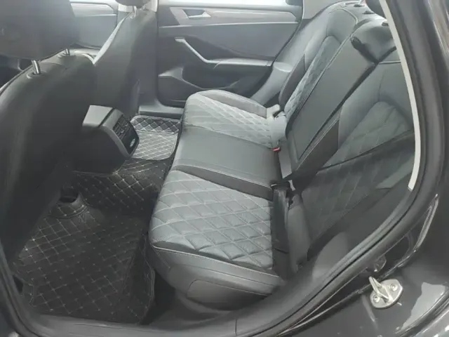 Volkswagen Sagitar — Фото автомобиля 16