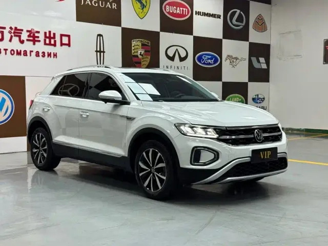 Volkswagen T-Roc — Фото автомобиля 3
