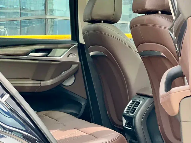 BMW X3 — Фото автомобиля 10