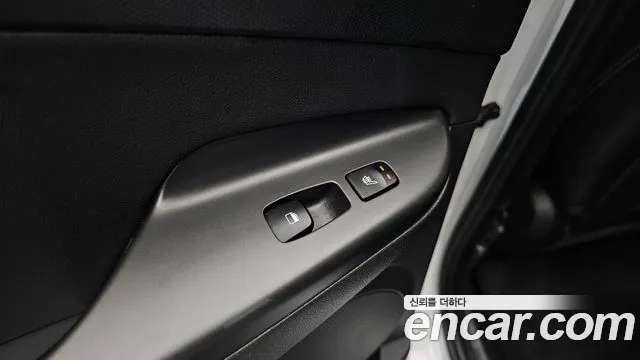 Hyundai Kona — Фото автомобиля 18