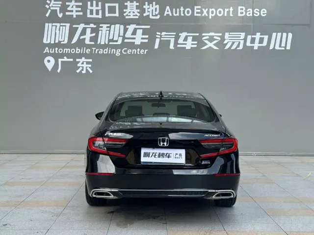 Honda Accord — Фото автомобиля 4