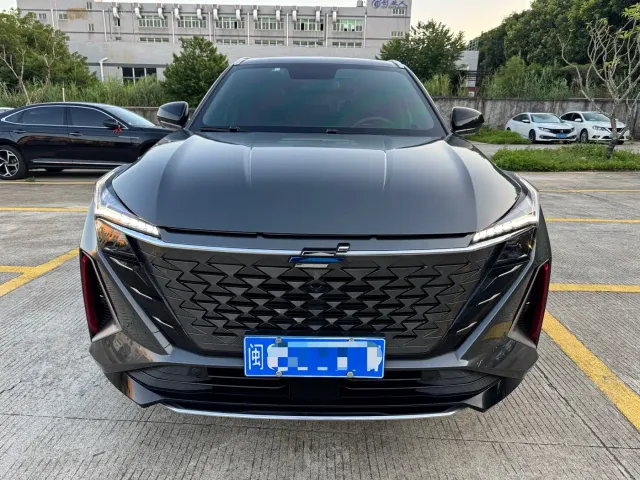 Changan Z6 — Фото автомобиля 2