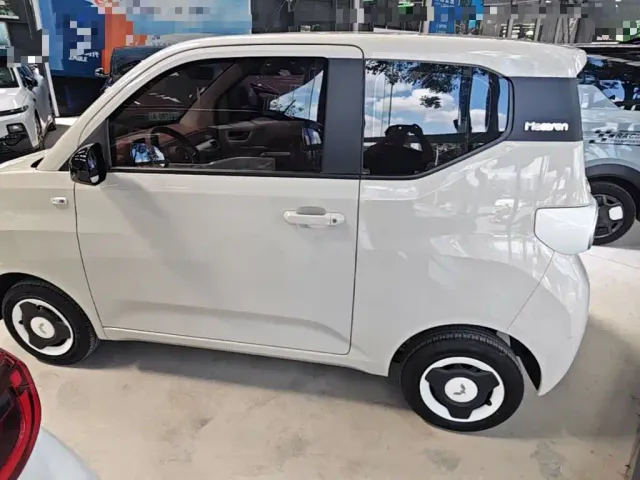 Wuling Hongguang Mini EV — Фото автомобиля 4