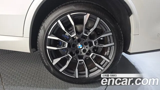 BMW X5 xDrive 40i M Sport — Фото автомобиля 16