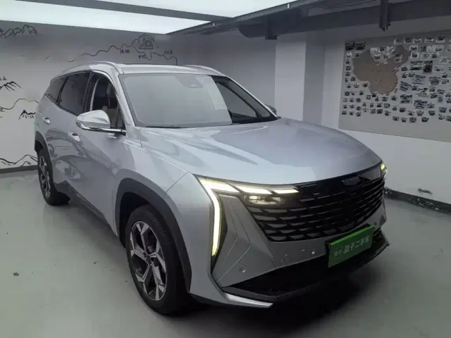 Geely Boyue L — Фото автомобиля 3