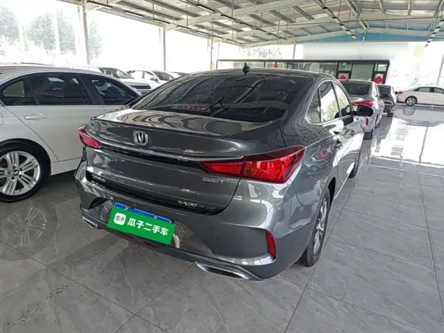 Changan Eado — Фото автомобиля 6