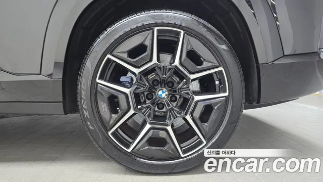 BMW XM — Фото автомобиля 20