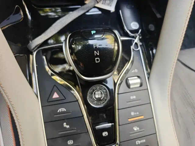 BYD Song PLUS — Фото автомобиля 10