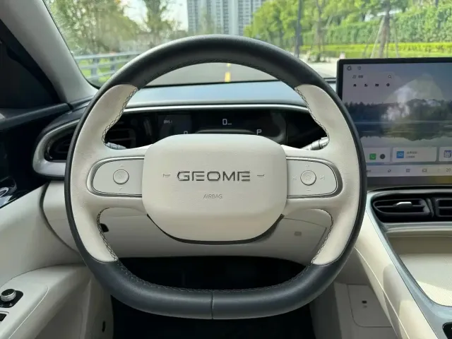 Geely Galaxy Starry Wish 2025 UP 410km Explorer Edition — Фото автомобиля 19