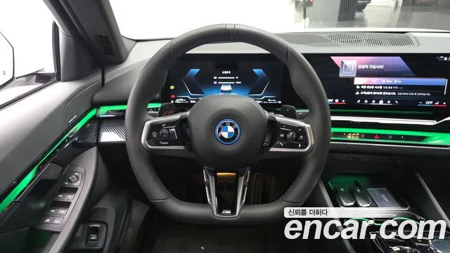 BMW 5-Series 5 серия (G60) — Фото автомобиля 13