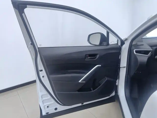 Toyota Corolla Cross — Фото автомобиля 7