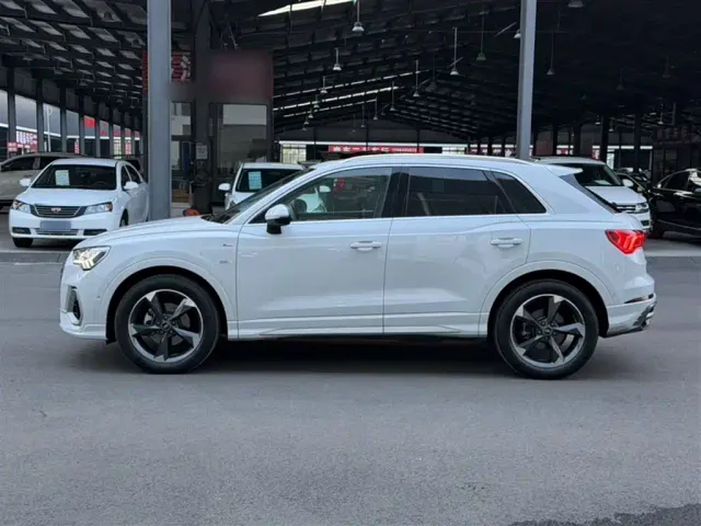 Audi Q3 — Фото автомобиля 6