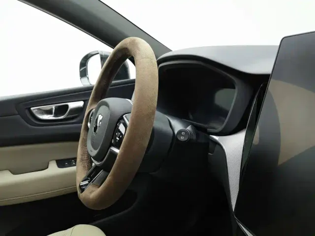 Volvo XC60 — Фото автомобиля 22