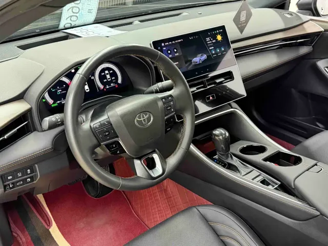 Toyota Avalon — Фото автомобиля 10