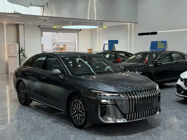 Roewe M7 DMH — Фото автомобиля 10