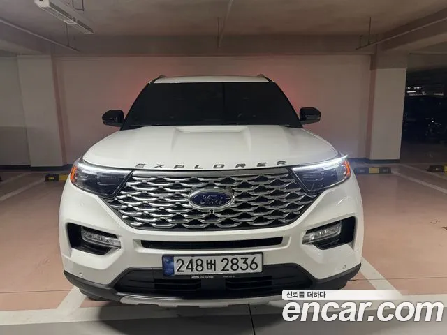 Ford Explorer Explorer 6 поколение 3.0 Platinum 4WD — Фото автомобиля 13