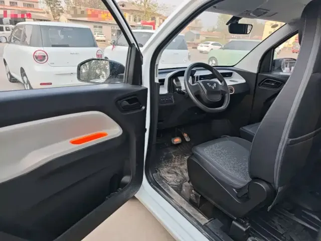 Wuling Hongguang Mini EV — Фото автомобиля 15