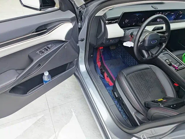 Ford Mondeo — Фото автомобиля 15