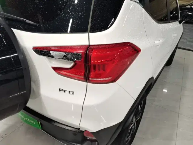 BYD Yuan Pro — Фото автомобиля 7