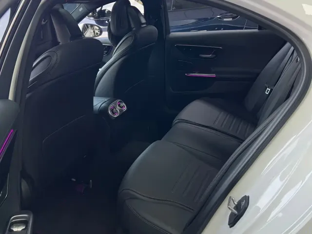 Mercedes-Benz C-Class — Фото автомобиля 5