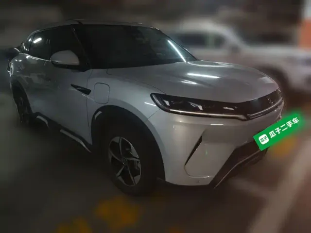 BYD Yuan UP — Фото автомобиля 3