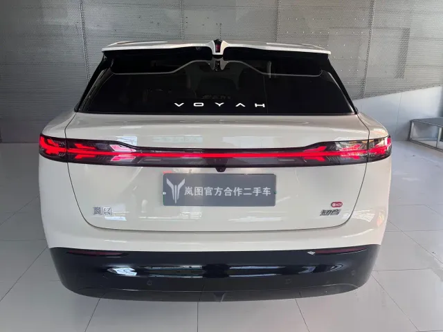 Voyah Zhiyin — Фото автомобиля 5