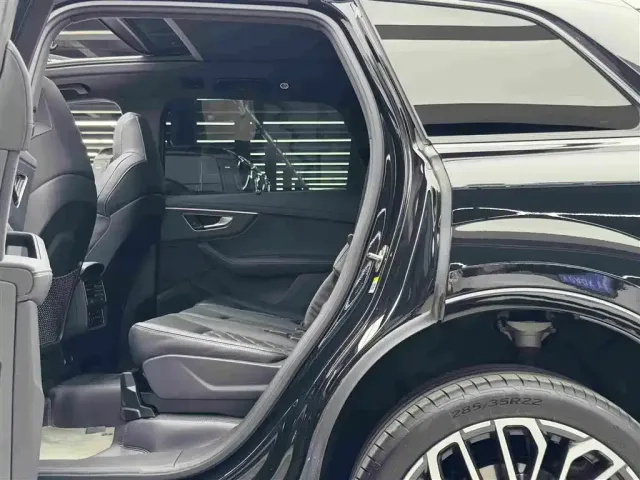 Audi Audi SQ7 2024 4.0 TFSI — Фото автомобиля 9