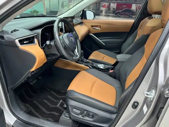 Toyota Corolla Cross — Фото автомобиля 16