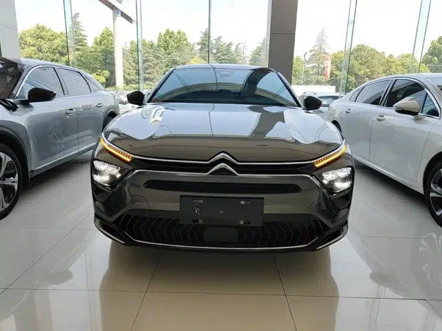 Citroen C5 X — Фото автомобиля 2