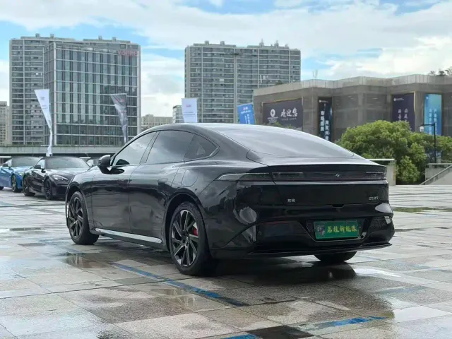 Dongfeng eπ 007 — Фото автомобиля 9