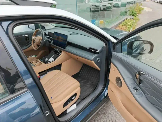GAC Aion V — Фото автомобиля 17