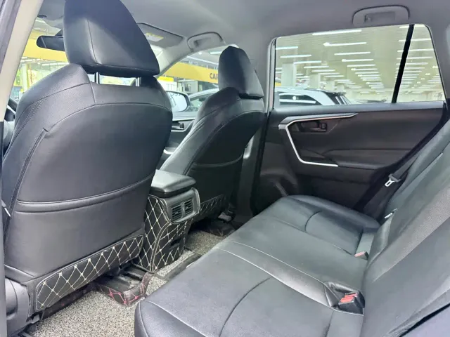 Toyota Wildlander — Фото автомобиля 11