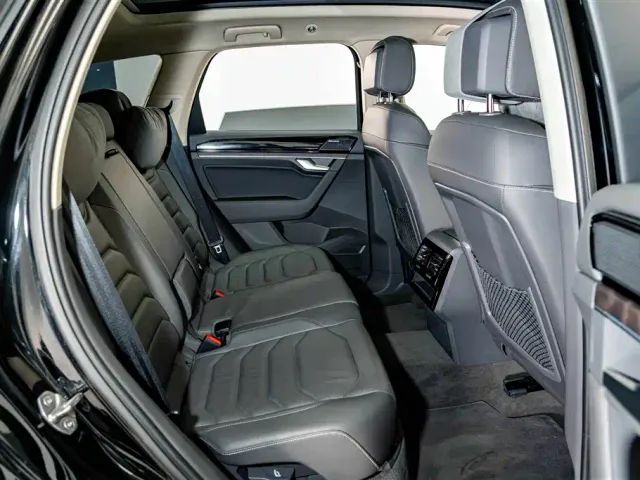 Volkswagen Touareg — Фото автомобиля 22
