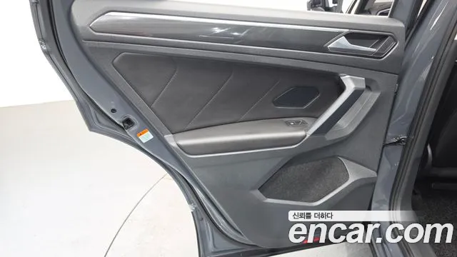 Volkswagen Tiguan Tiguan 2 поколение 2.0 TDI Prestige — Фото автомобиля 20