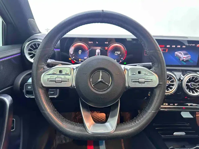 Mercedes-Benz A-Class — Фото автомобиля 11