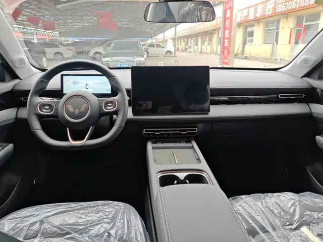 Wuling Starlight — Фото автомобиля 12