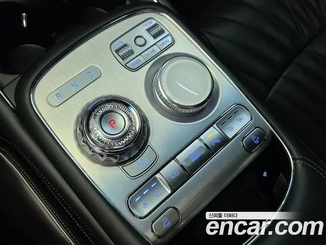 Genesis G90 Бензин 3.5 турбо AWD — Фото автомобиля 8