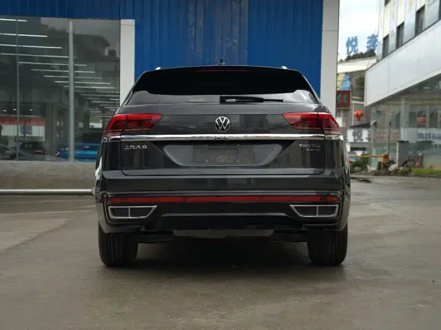 Volkswagen Teramont — Фото автомобиля 8