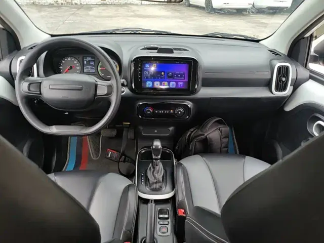 Roewe Clever — Фото автомобиля 9